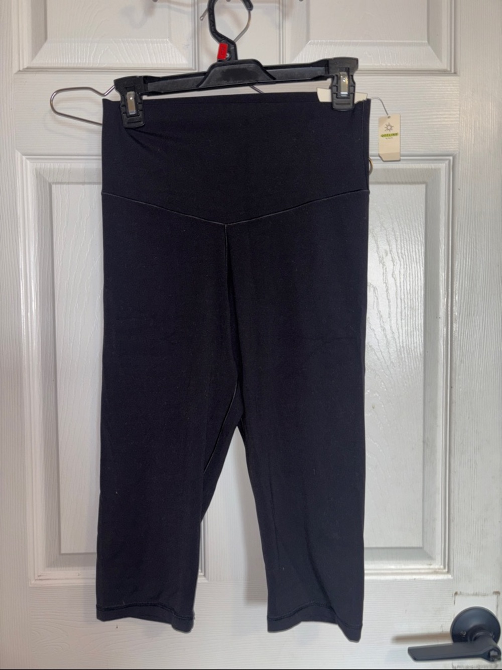 AERIE OFFLINE Black High-Waist Cropped Capri Leggings